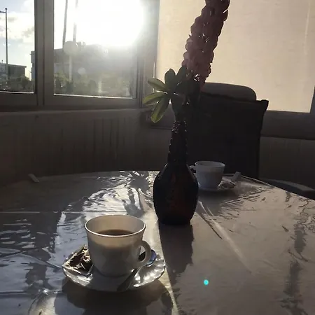 En Mangos Appartement